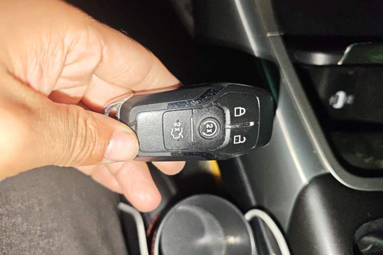 Used Lincoln MKX 2015 2.0T Two-Wheel Drive Deluxe Edition Vehicle Key