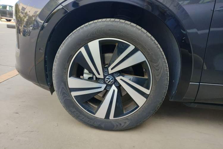 Used Volkswagen Tavendor 2023 380TSI Four-Wheel Drive R-Line Cruise Edition