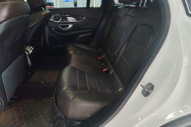 Used Mercedes-Benz GLC 2019 Facelift GLC 260 L 4MATIC Luxury Model