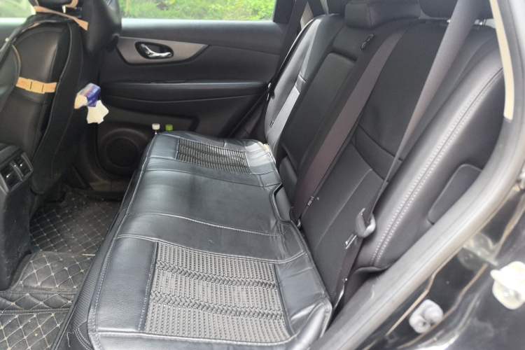 Used Nissan X-Trail 2014 2.0L CVT Comfort Edition 2WD
