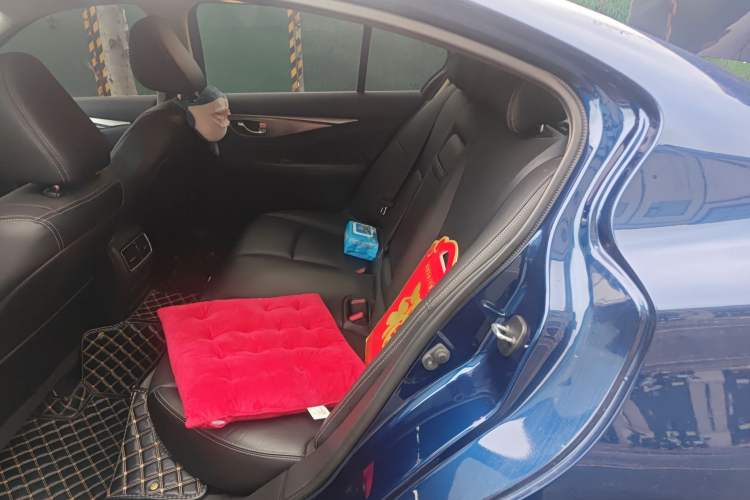 Used Infiniti Q50L 2018 2.0T Enjoyment Edition China V standard