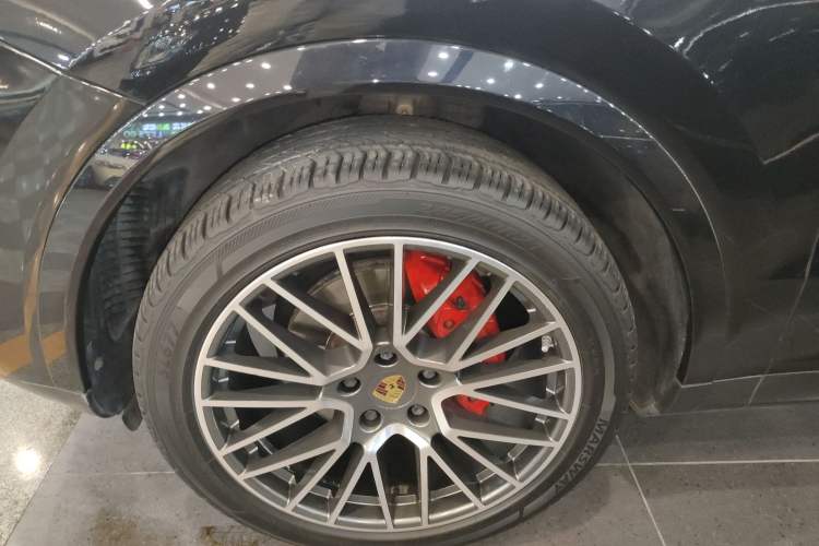 Used Porsche Cayenne 2019 Cayenne 3.0T Exterior 4