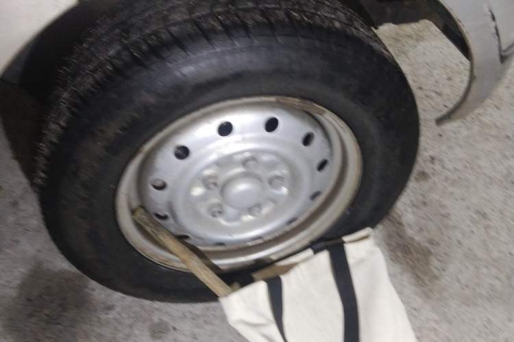 Used Wuling Rongguang 2017 1.5L Extended Basic Version Right Front Wheel Hub