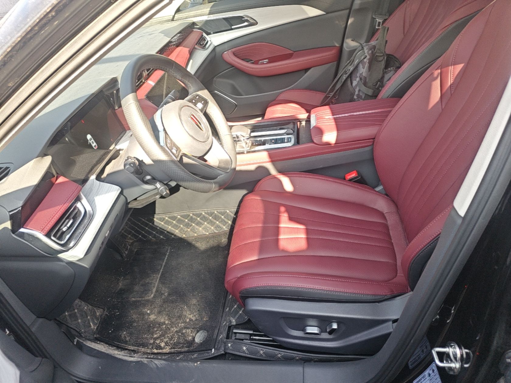Hongqi H5 PHEV 2025 130 Super Hybrid Version — снимка 17