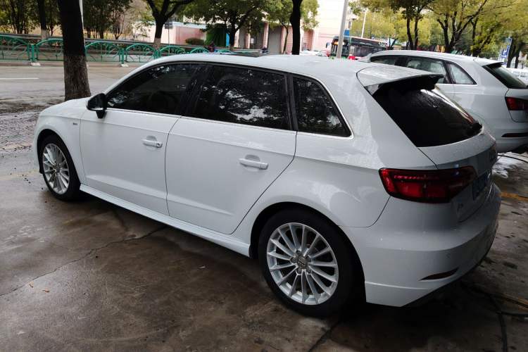 Used Audi A3 2018 30th Anniversary Edition Sportback 35 TFSI Fashion Model
