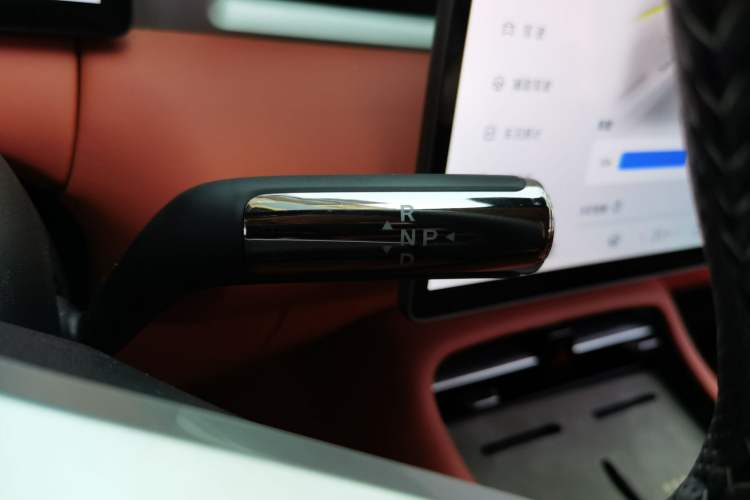 Used Landian E5 PLUS 2026 Model 165km Long-Range First-Adoption Version Ultra 5-seater
