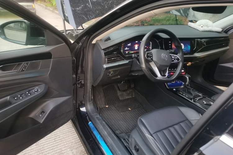 Used Volkswagen Passat 2023 Revised 330TSI Starry Elite Edition Driver Seat