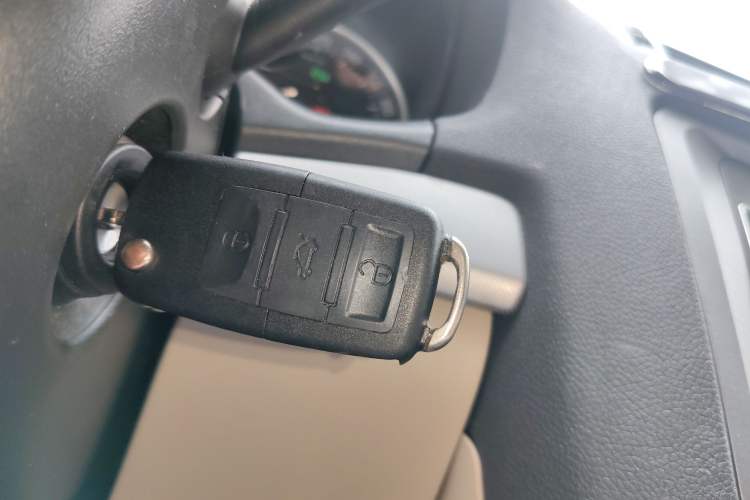 Used Skoda Octavia 2015 Classic Model 1.6L Automatic Yijie Version Interior 1