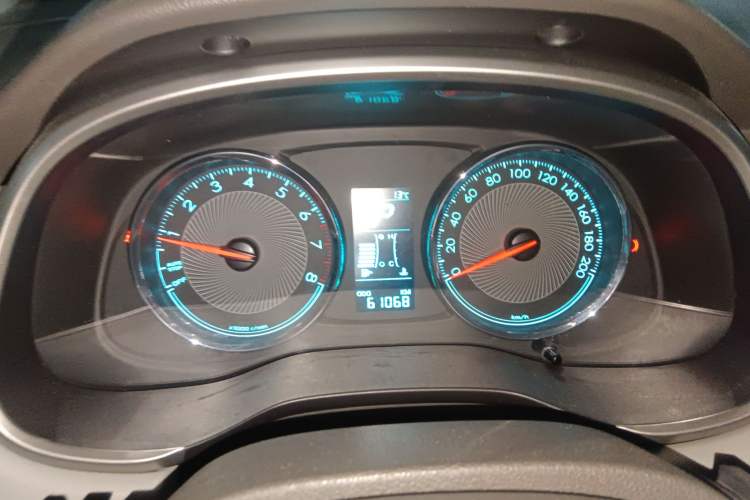 Used Chevrolet Lova RV 2016 1.5L Automatic Comfort Edition
