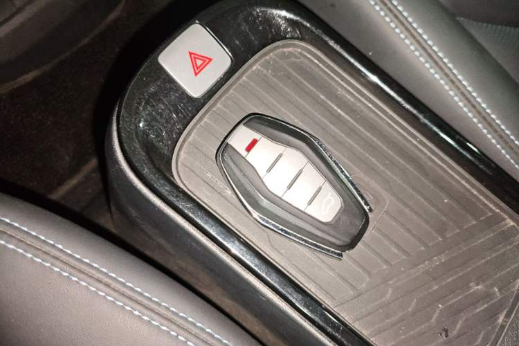 Used Chery New Energy Boundless Pro 2022 301km LingShou Edition Lithium Iron Phosphate
