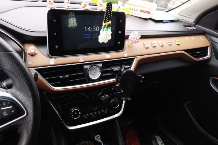 Used Wuling Hongguang S3 2018 1.5L Manual Luxury Model China V Standard