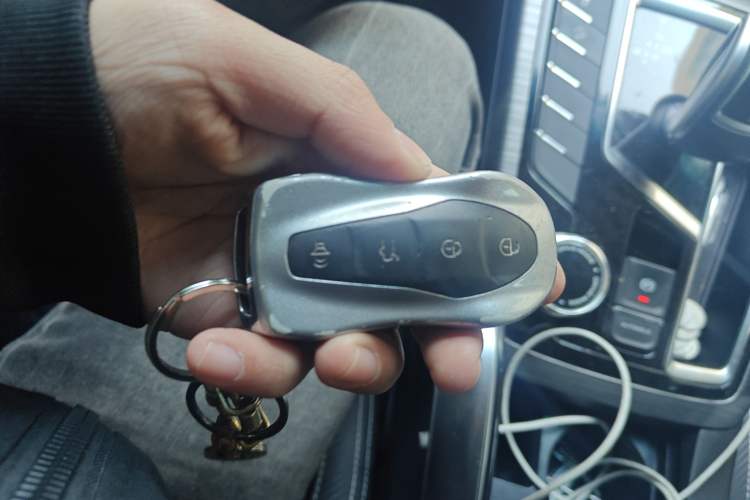 Used Geely Auto Emgrand X7 Sport 2020 1.8TD DCT Smart Connect PRO Vehicle Key