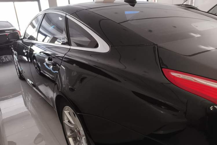 Used Jaguar XJ 2014 XJL 2.0T Two-Wheel-Drive Elegant Business Edition
