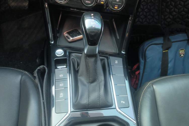 Used Volkswagen Passat 2019 330TSI Elite Edition China VI