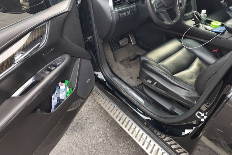 Used Cadillac XT5 2018 25T Luxury Model
