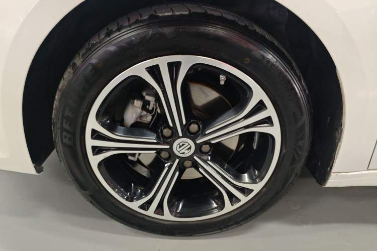 Used MG 6 2017 20T Automatic Luxury Smart Connect Version China V Standard Left Front Wheel Hub