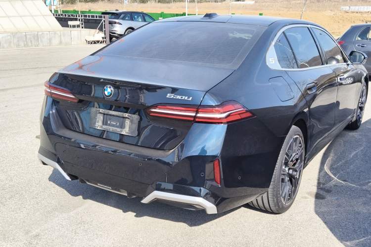 Used BMW 5 Series 2025 530Li Luxury Edition M Sport Package
