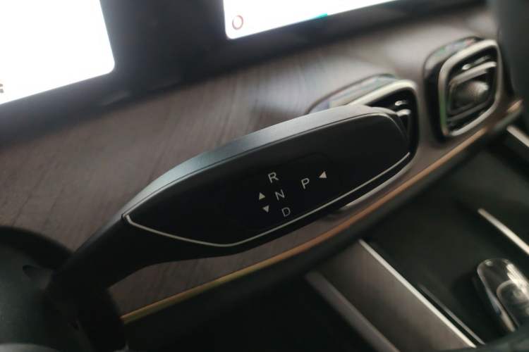 Used Chery Tiggo 9 C-DM 2025 1.5T 106KM Ultra-Comfort Edition 5 Seats Lithium-NMC Gear Lever