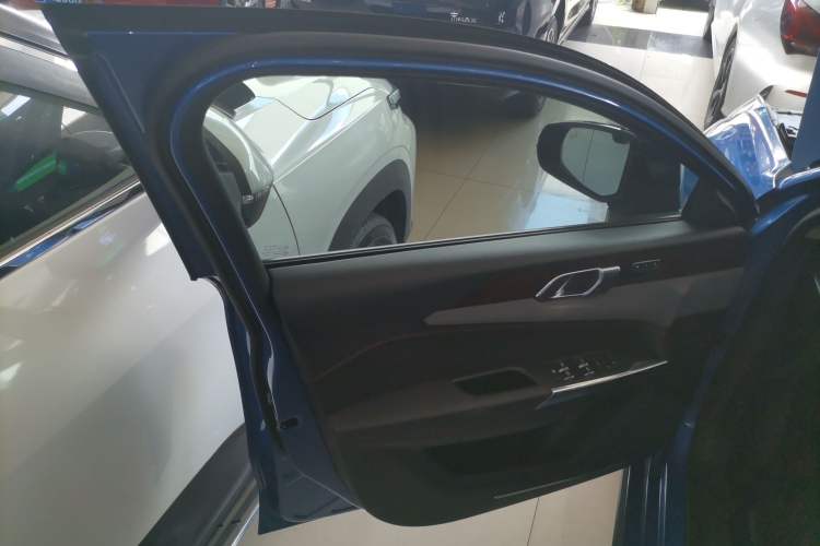 Used Lynk & Co 02 2019 High-Energy Edition 2.0T Automatic Two-Wheel Drive Pro Version China VI Standard