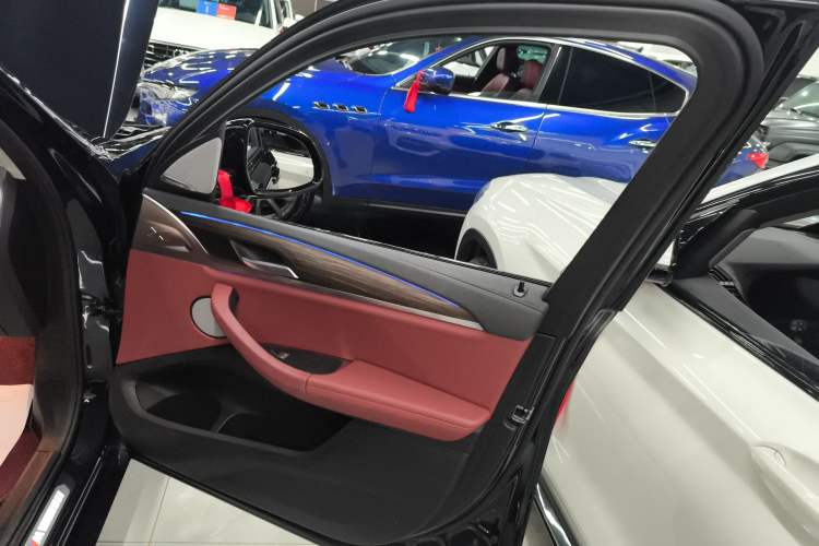 Used BMW X3 2023 Restyled xDrive30i Leading Edition M Night Sky Package
