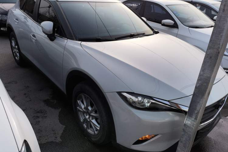 Used Mazda CX-4 2018 2.0L Automatic Two-Wheel Drive Blue Sky Dynamic Version China V Standard