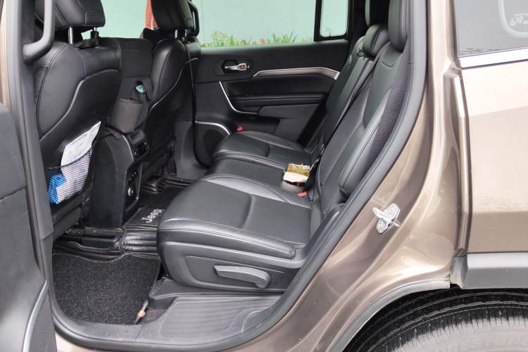 Used Jeep Grand Commander 2018 2.0T Four-Wheel Drive Premium Navigation Version China V Left Rear Seat