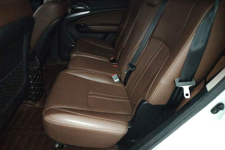 Used BYD S7 2017 2.0T Automatic Luxury Model