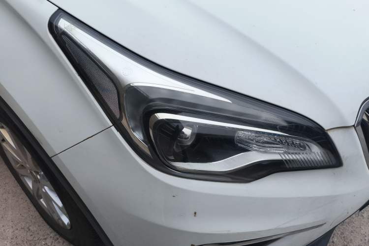 Used Buick Envision 2016 20T Two-Wheel-Drive Elite Model
