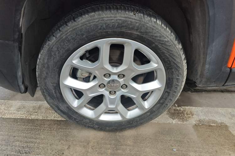 Used Jeep Renegade 2018 Connected Large Screen Version 180T Automatic High-Energy Edition