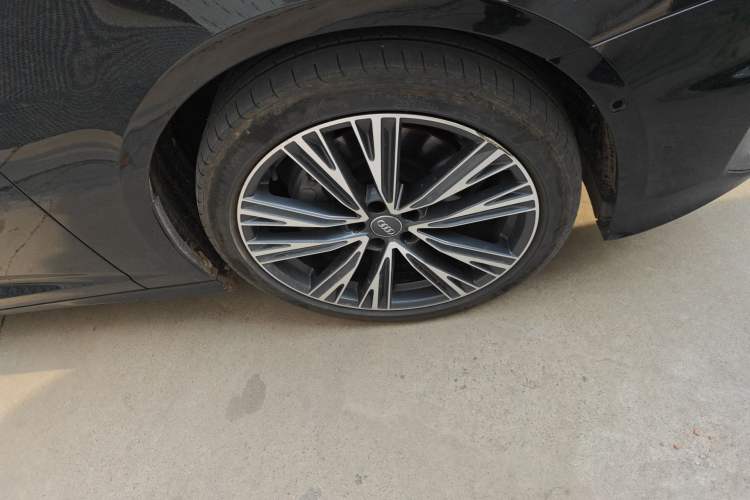 Used Audi A6L 2021 45 TFSI quattro Prestige Dynamic Edition Right Front Wheel Hub