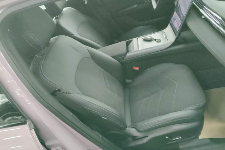 Used Geely Galaxy L6 2024 125km Creative Edition