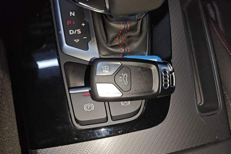 Used Audi Q5L 2022 40T RS Package Performance Model