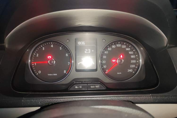 Used Volkswagen Lavida 2013 Restyled Classic 1.6L Manual Comfort Edition