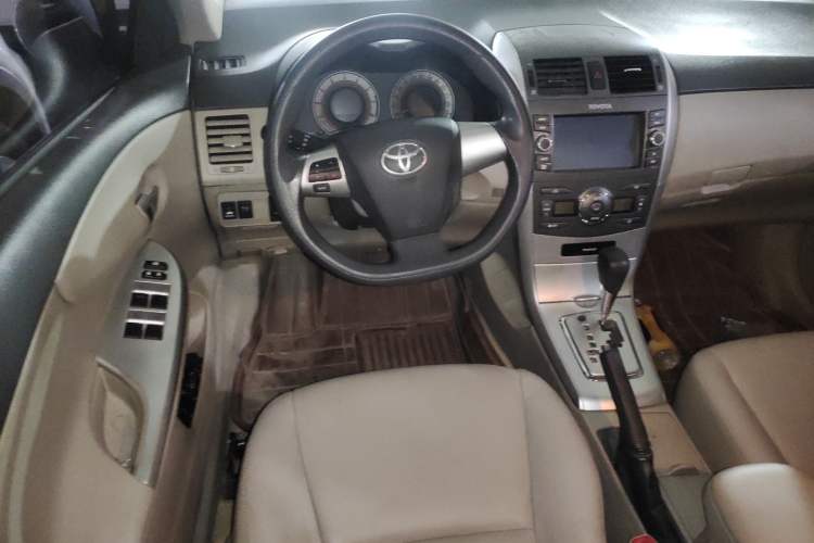 Used Toyota Corolla 2013 Special Edition 1.8L CVT ZhiKu GL-i Steering Wheel