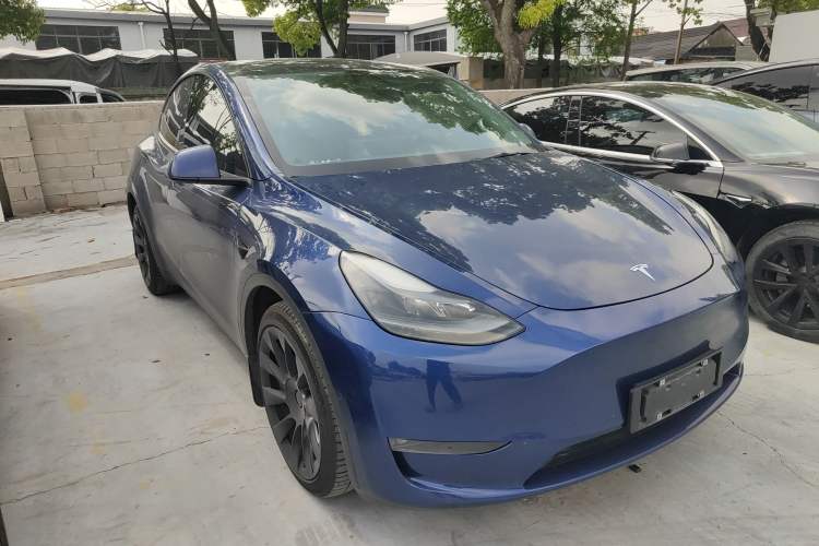 Used Tesla Model Y 2021 Long-Range All-Wheel-Drive Version