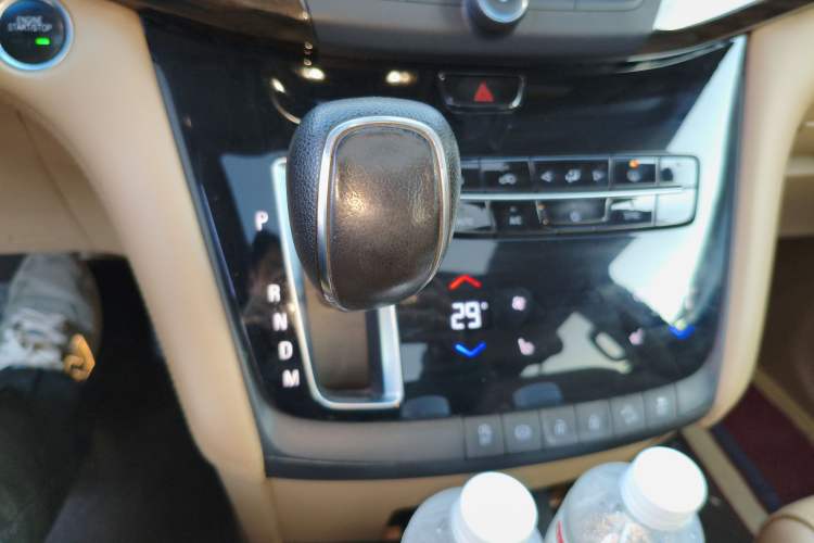 Used Buick GL8 2017 ES 28T Luxury Model China V Standard
