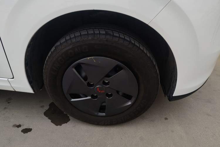 Used Wuling Hongguang New Energy 2025 Extended-Range Hybrid 50KM Comfort Version Exterior 7