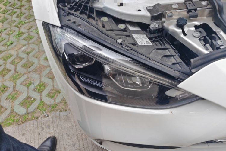 Used Mercedes-Benz C-Class New Energy 2025 C 350 eL Right Front Headlight