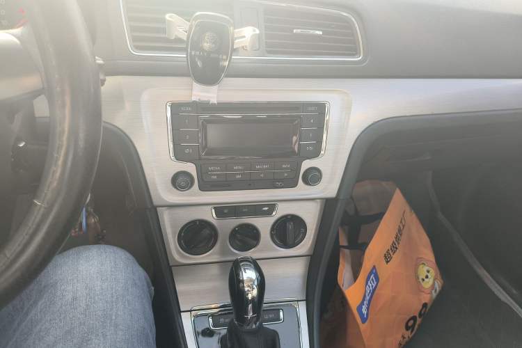 Used Volkswagen Lavida 2013 Restyled Classic 1.6L Automatic Comfort Edition