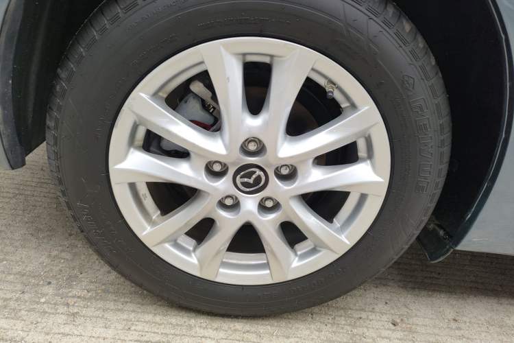 Used Mazda 3 Axela 2017 Sedan 1.5L Automatic Luxury Model Emission Standard China V Exterior 5