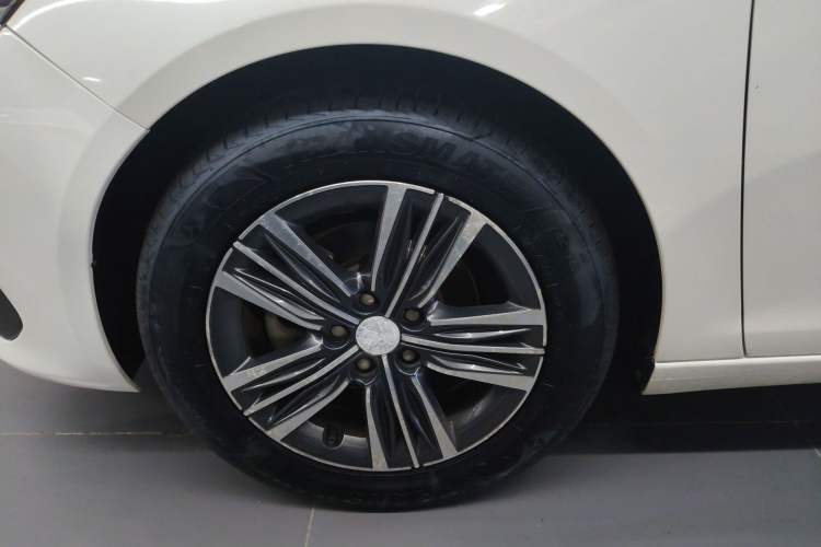 Used Peugeot 308 2018 1.6L Automatic Luxury Edition