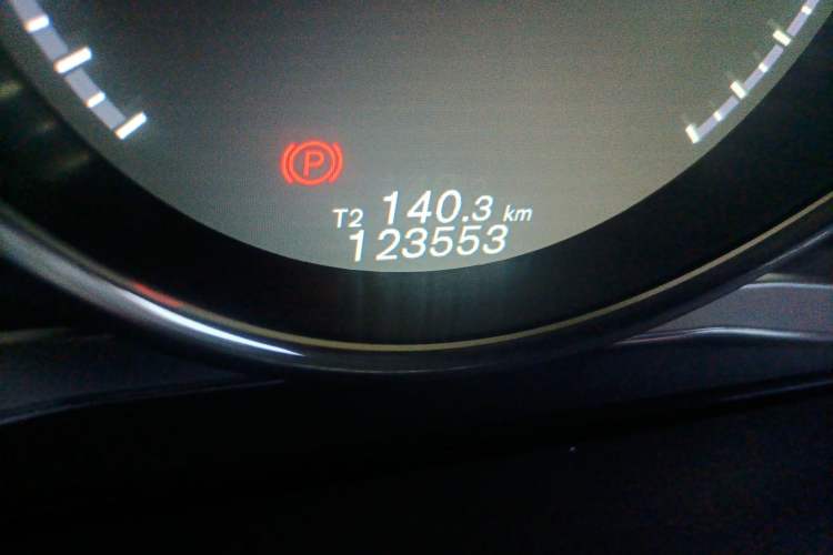 Used Volvo XC60 2015 T5 AWD Zhiyuan Edition Odometer Close Up