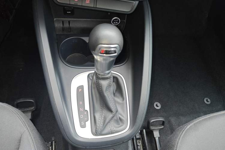Used Audi A1 2014 30 TFSI Sportback Fashion Model Gear Lever