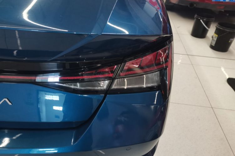 Used Hyundai Elantra 2021 1.5L CVT LUX Prestige Edition
