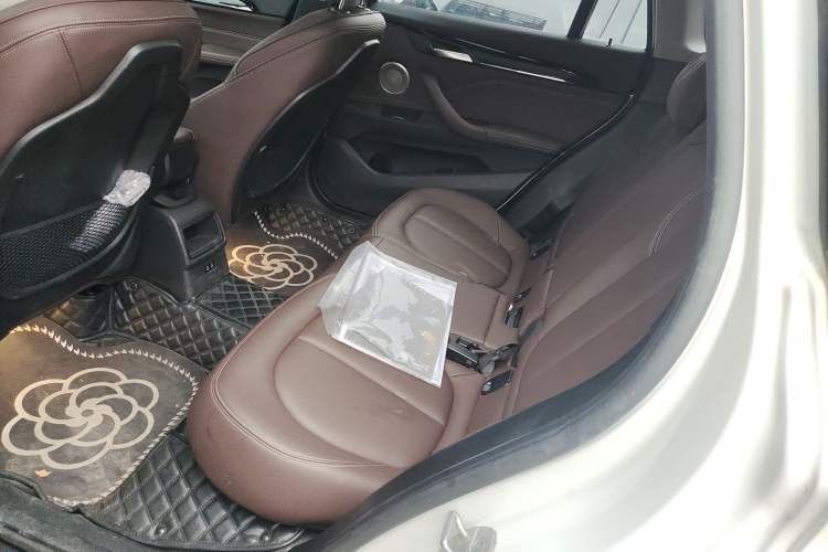 Used BMW X1 2022 sDrive20Li Fashion Model Left Rear Seat