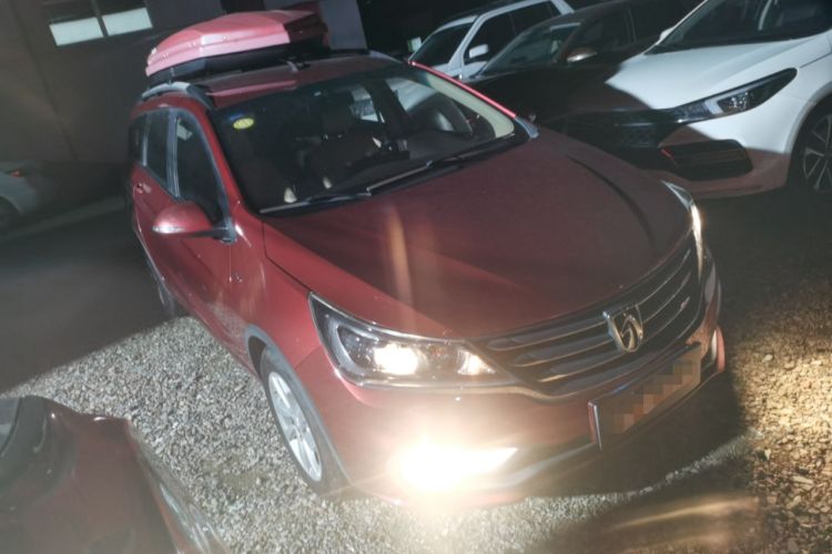 Used Baojun 310W 2017 1.5L Manual Fashion Model China V
