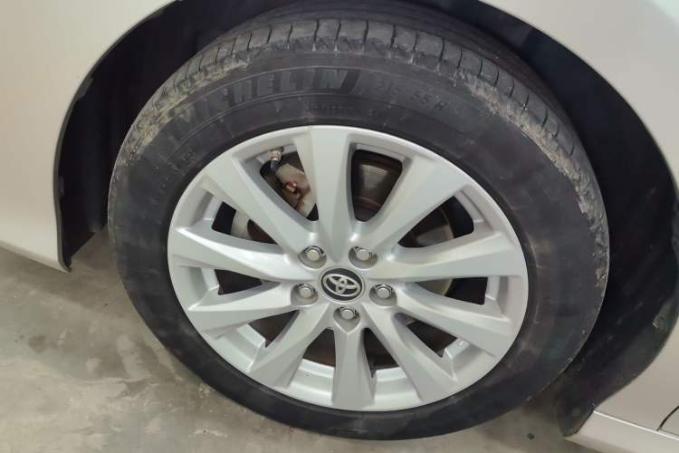 Used Toyota Camry 2018 2.0G Luxury Edition Exterior 2