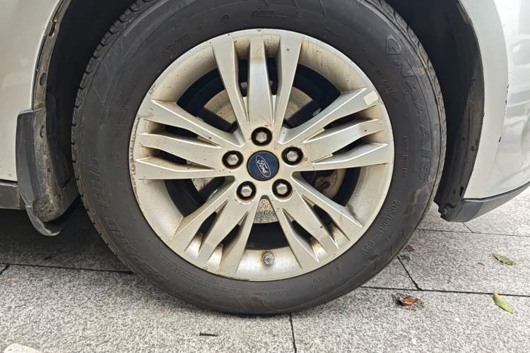 Used Ford Focus 2012 Sedan 1.6L Automatic Comfort Model
