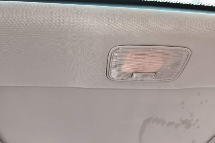 Used Kia Sportage R 2015 2.0L Automatic Two-Wheel Drive DLX Model Headliner