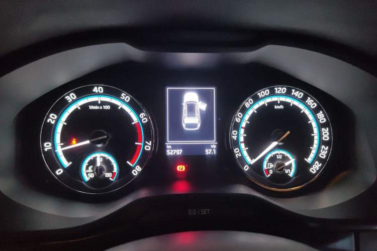 Used Skoda Karoq 2019 TSI280 Smart Drive Deluxe Edition China VI Standard
